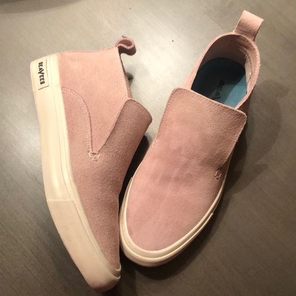 seavees slip on